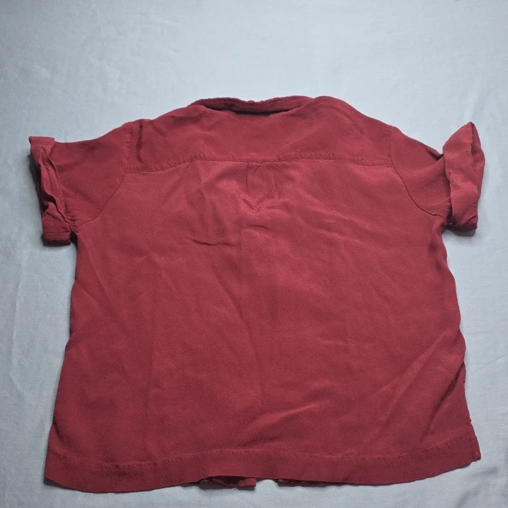 Banana Republic Solid Red Button-Up Shirt Short Sleeve XS Point Collar Casual